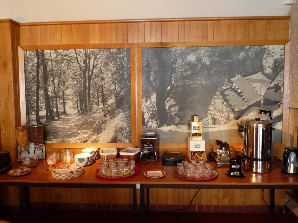 Hotel La Flamme Rouge Сен-Жирон Экстерьер фото